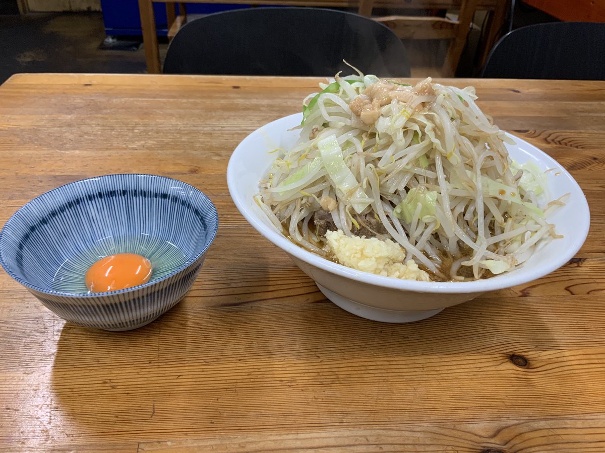 L2xR7ooFmTML4uq's tweet photo. ラーメン二郎栃木街道店

大ラーメン豚入り　TARO 
生玉子　

#ラーメン
#ラーメン二郎
#ラーメン二郎栃木街道店 https://t.co/WELR84Z62H