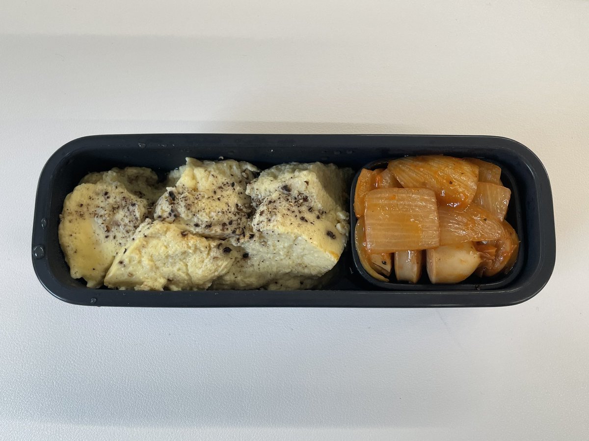 naediet's tweet photo. 아침-계란찜
점심-계란찜 + 닭가슴살 쏘야
저녁-월드콘,뽕따,라볶이 https://t.co/OKz5emUoxp