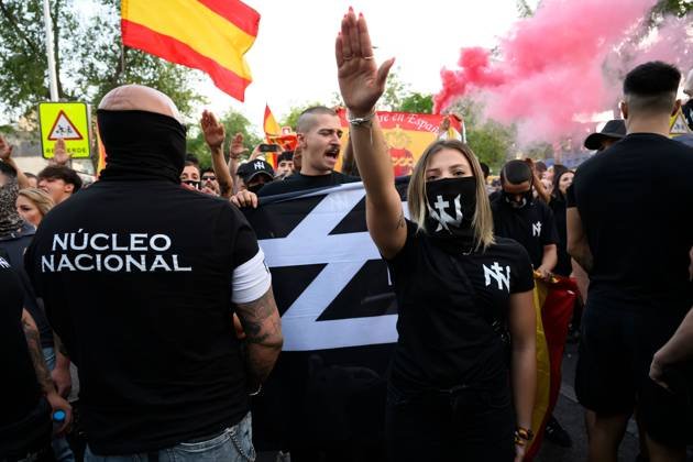 Jones1535898's tweet photo. 🇪🇺 Pourquoi l'Europe ne dis rien sur les mouvements nazi en Espagne 🇪🇦 ? https://t.co/QFlH0U3XGh