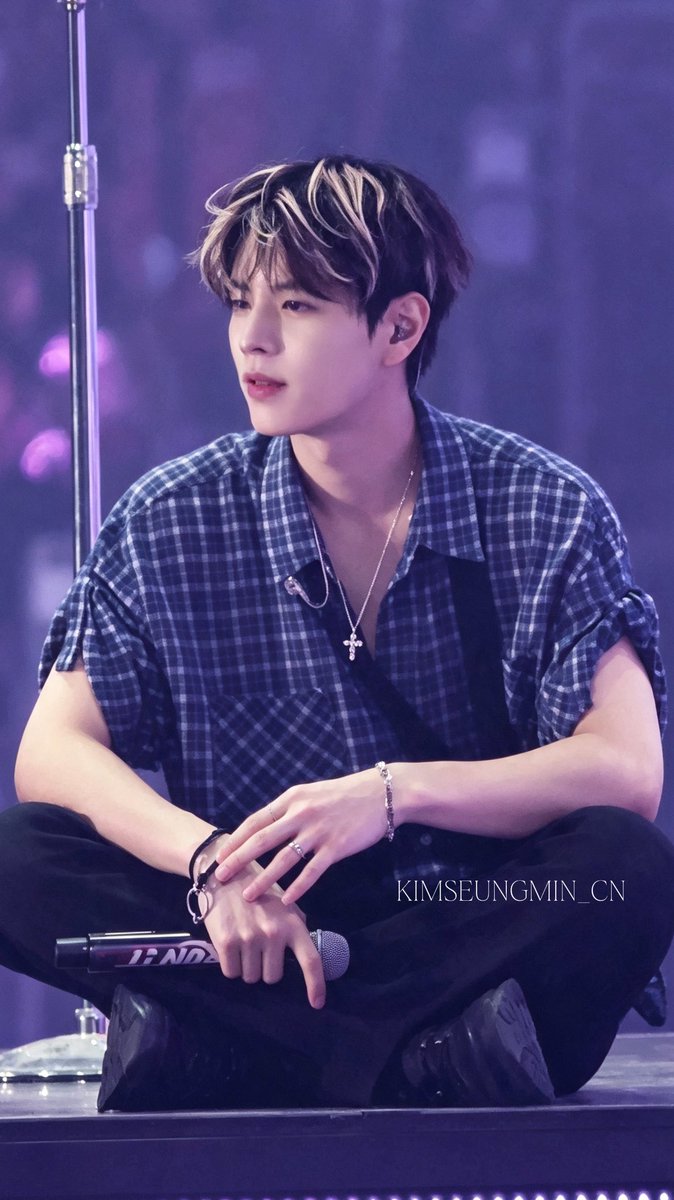 KIMSEUNGMIN_CN's tweet photo. 260801
💞

🤍#승민 #Seungmin #金昇玟
🤍#스트레이키즈 https://t.co/4tiBUZyluI