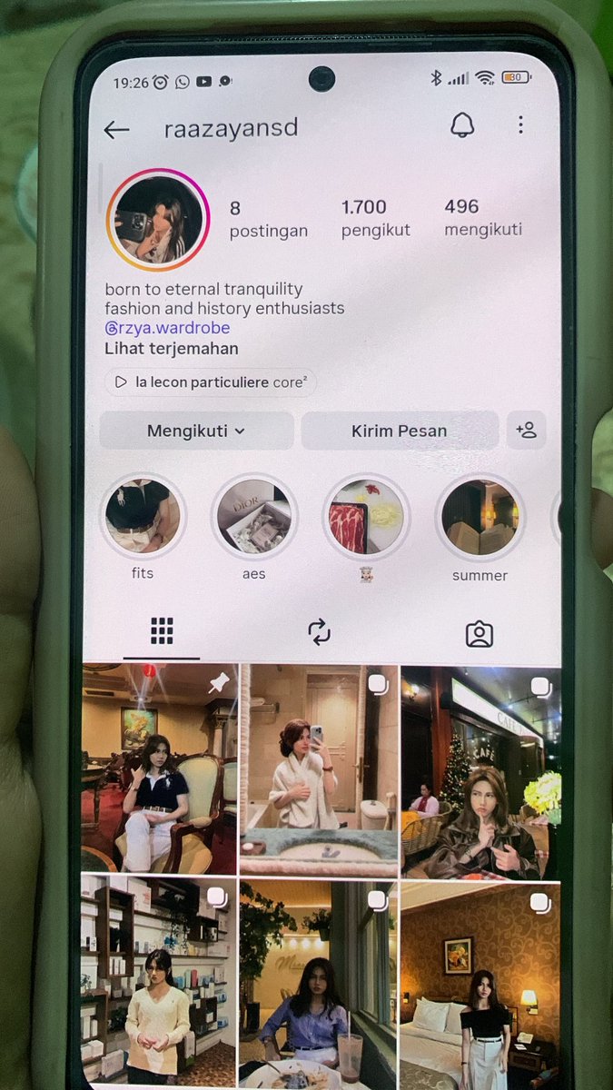 mapplemark's tweet photo. guys demi Allah aku panik bgt aku minta tolong sama kalian siapapun yg kenal orng ini dia udah nipu aku guys 2jt,  sekarng aku shock posisi aku gata harus ngapain otak aku lg mencerna semua ini, aku minta tolong sama kalian tolong untuk lacak orang ini 😭😭😭 https://t.co/hd9KZOH8Dx