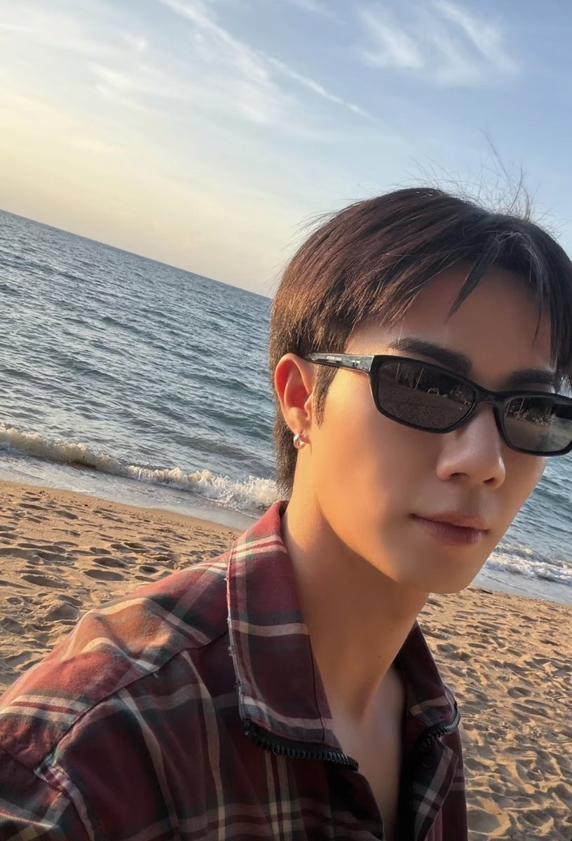 sHXkkkk's tweet photo. ทะเลหล่อมากกก https://t.co/CEl2AjkbF5