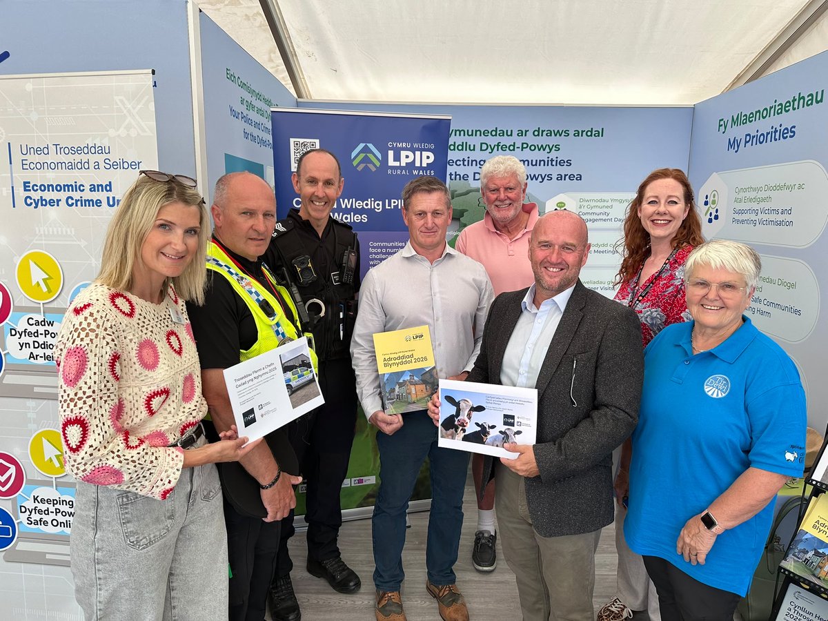 DPOPCC's tweet photo. 🤩 Day 3🤩 
🚜 Today, LPIP held an exhibition talk on the OPCC stand where they launched their Farm and Rural Crime Report. 

#NationalEisteddfod https://t.co/xGYnANEqg9