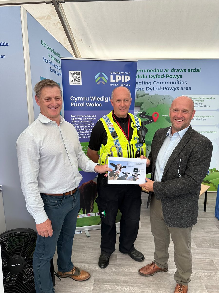 DPOPCC's tweet photo. 🤩 Day 3🤩 
🚜 Today, LPIP held an exhibition talk on the OPCC stand where they launched their Farm and Rural Crime Report. 

#NationalEisteddfod https://t.co/xGYnANEqg9