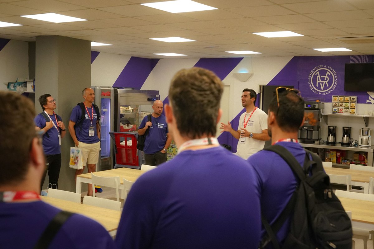 realvalladolid's tweet photo. 🧑‍🏫⚽ Este finde se ha celebrado la tercera edición del congreso ‘Construyendo Fútbol’, del Real Valladolid junto con @zenith_futbol y @ObjetivoAnalist 
https://t.co/ZJlkG5uZCX https://t.co/6QH1bblcoE