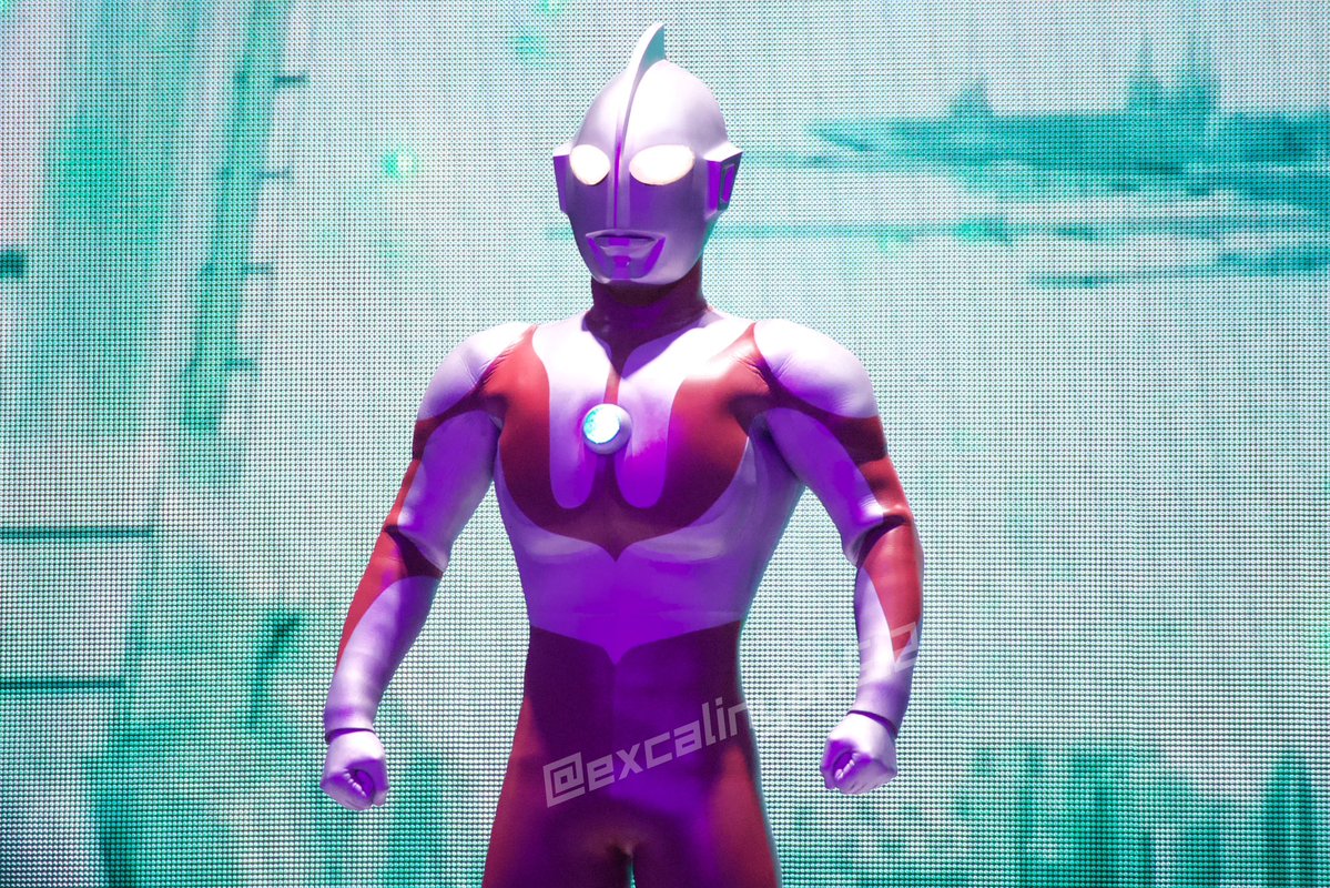 excalinyan512's tweet photo. レジェンド達
#ウルトラヒーローズEXPO https://t.co/OosuYSrRbn