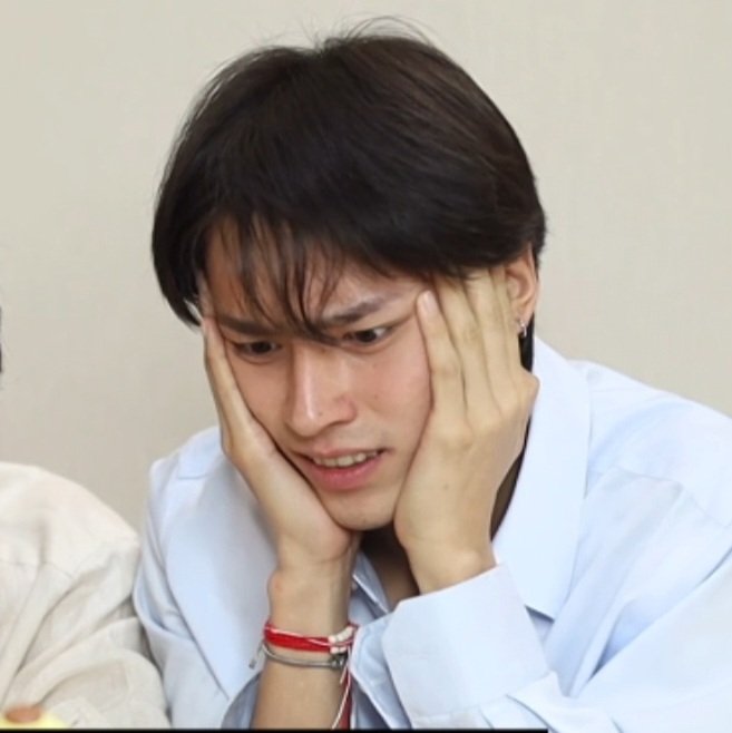 rcdstring's tweet photo. heng reacting to their break up scene 😭

#Reactionอย่าขอพี่เจนEP6 https://t.co/QuzdFWN9qo