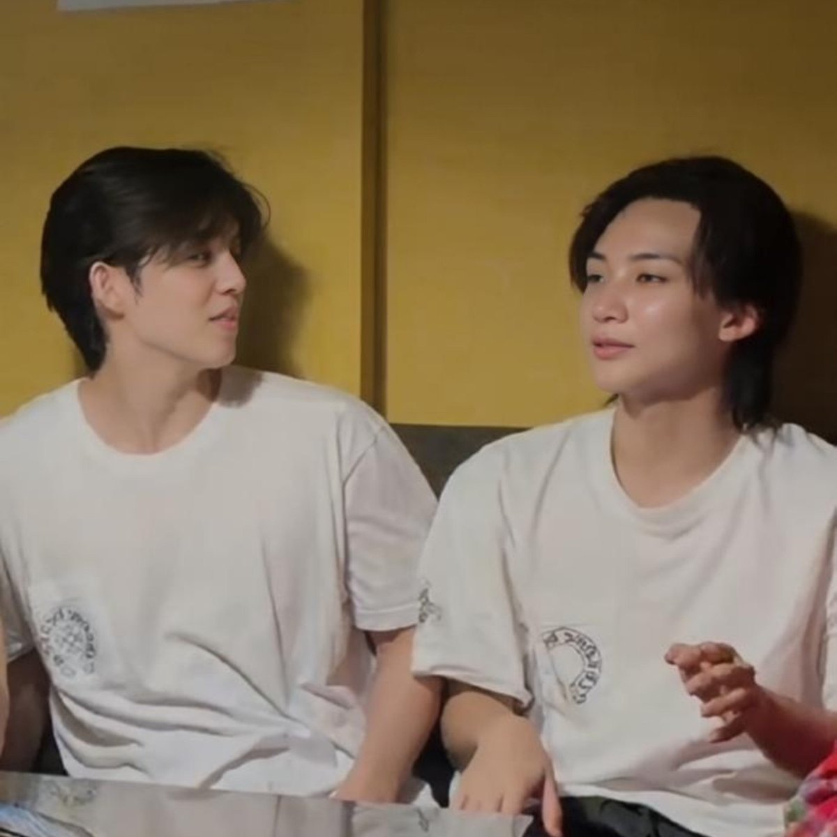 cheolyaa13_'s tweet photo. กุปวดคอแทนป๊าว่ะ https://t.co/0Dcuxb0E2m