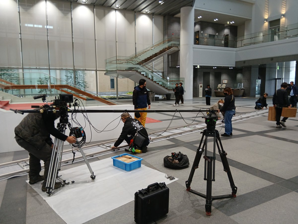 film_TFC's tweet photo. 映画『#仮面ライダーゼッツ』
ロケ情報①

警視庁の設定で栃木県庁が使用されました
議会議事堂や昭和館等、県庁ロケでおなじみの場所で撮影をしました

#栃木県フィルムコミッション https://t.co/cVJn7ZIOB8
