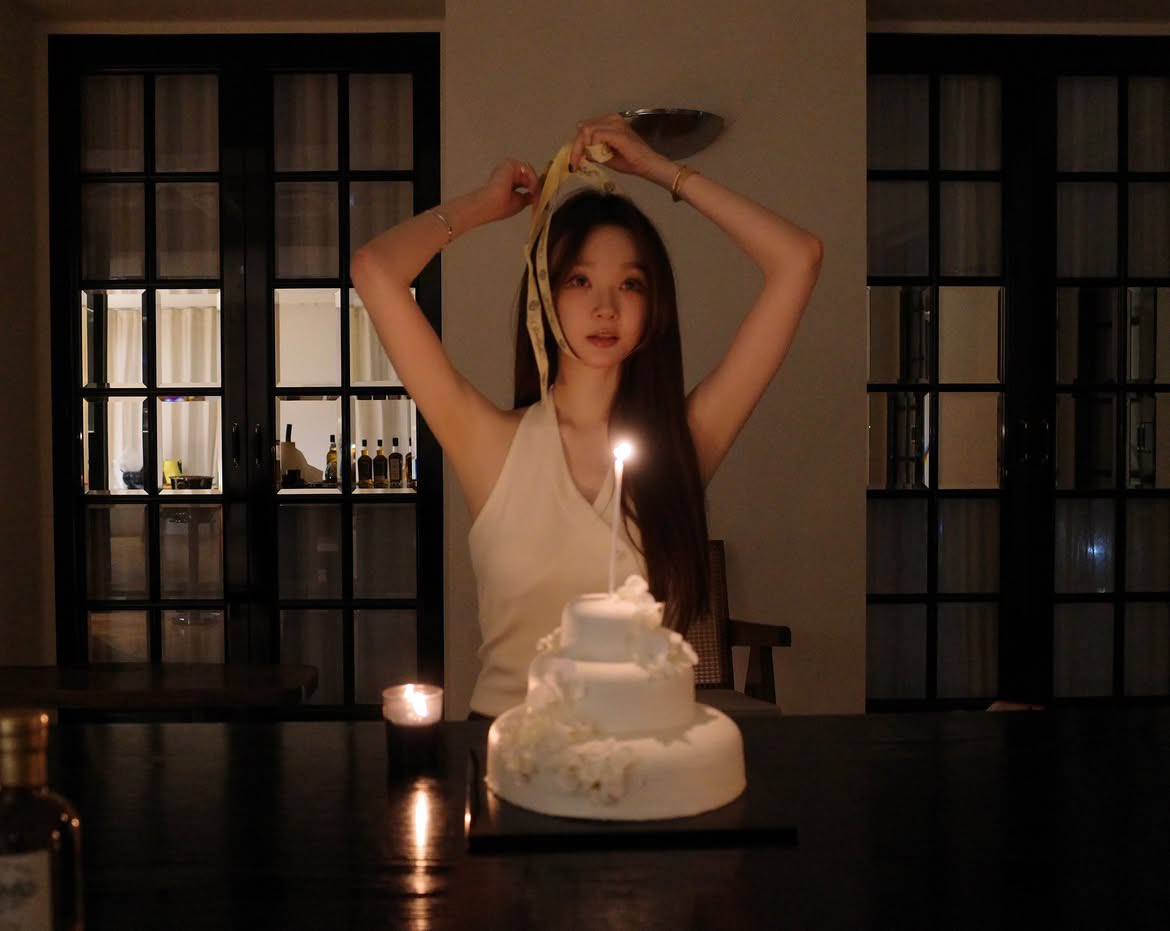 iamkingwi's tweet photo. .. 아너무좋아서눈물남
강민경 생일축하해♥ https://t.co/pApDfEPiYn