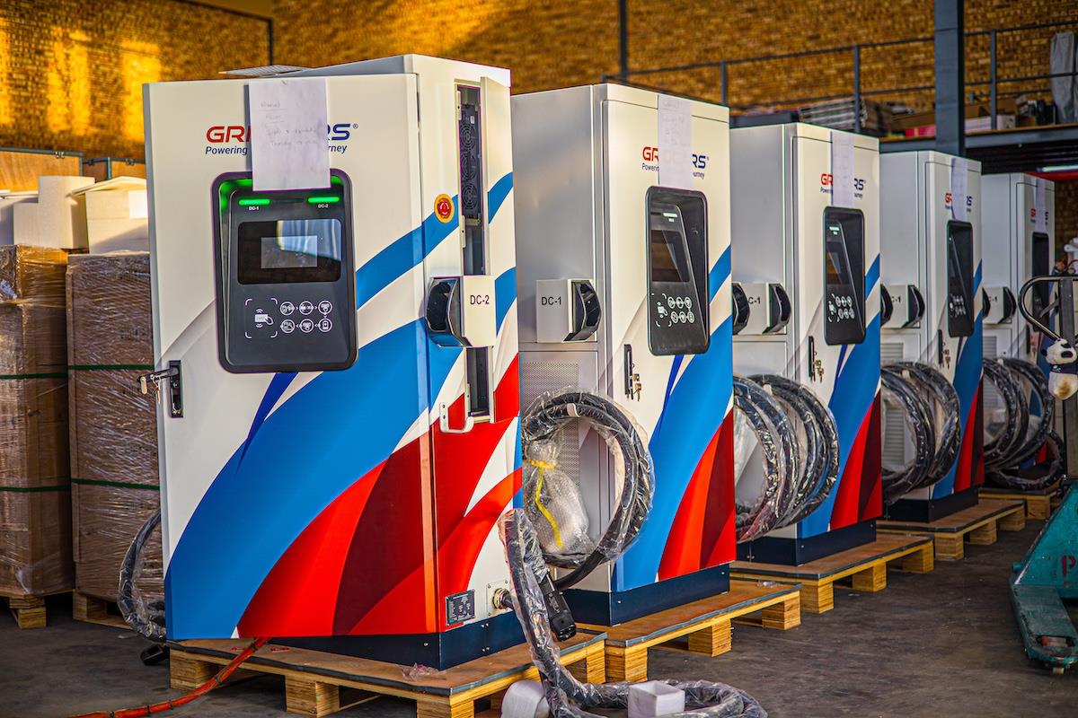 AutoTraderSA's tweet photo. GridCars is upgrading its EV infrastructure to accommodate the increased sales of electric cars in SA. Would you consider buying an electric car? https://t.co/VLyB9U48sQ https://t.co/KdtE4jjzAY