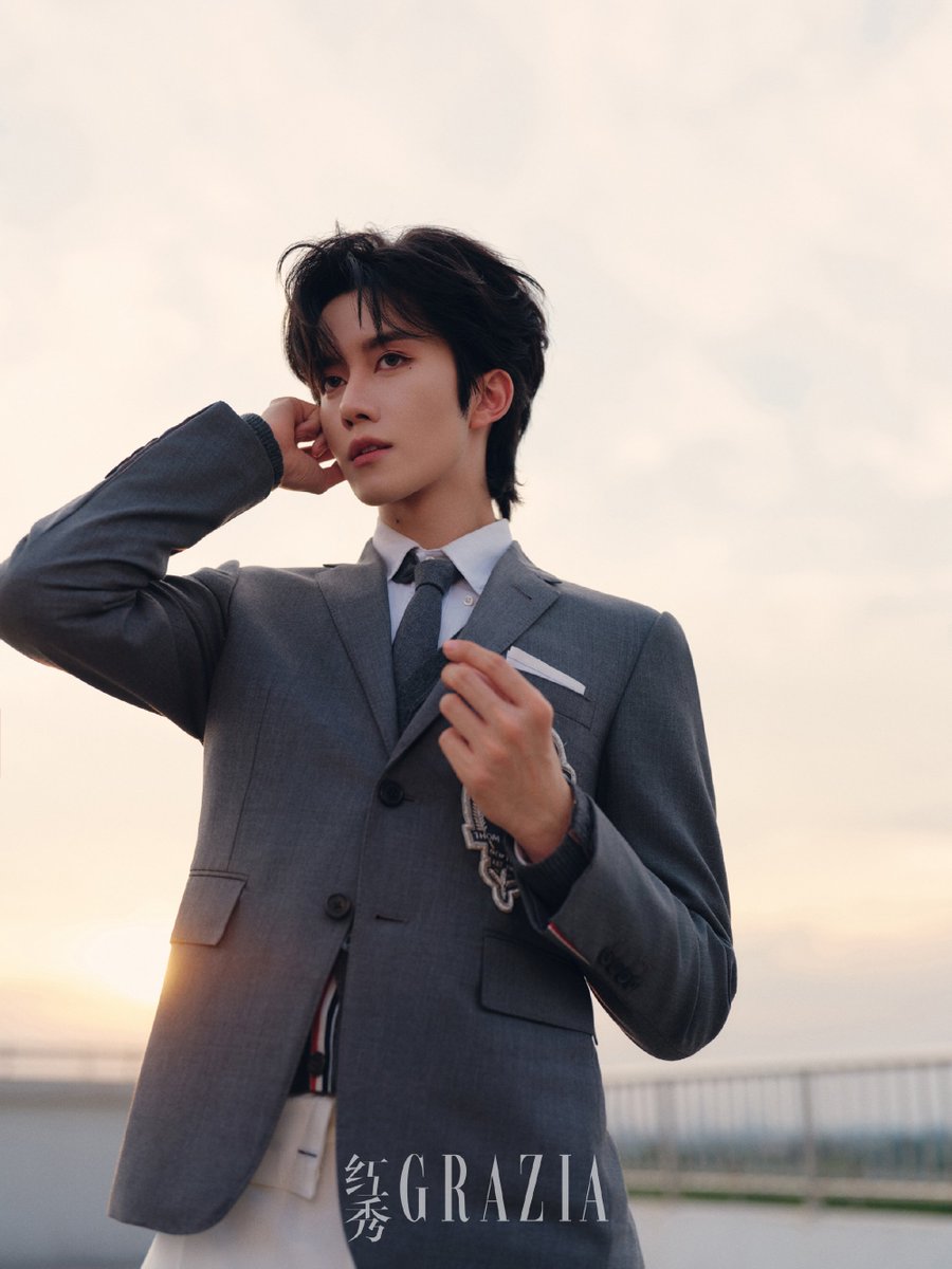 ioohja's tweet photo. GRAZIA เอานี่ตรายเลยดิ หล่อมาก หล่อชห 😭😭😭 https://t.co/6agSIKLEOo