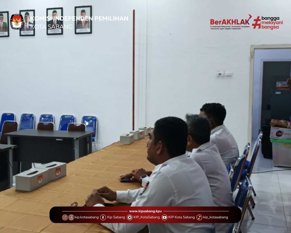 KIP_KotaSabang's tweet photo. #TemanPemilih Komisi Independen Pemilihan (KIP) Kota Sabang mengikuti kegiatan Zoom Meeting Asistensi Penyusunan Naskah Kerja Sama (MoU/PKS) dan Diskusi yang diselenggarakan oleh Biro Perencanaan dan Organisasi Bagian Fasilitasi Kerja Sama Sekretariat Jenderal KPU RI. https://t.co/PlGQBr21mE