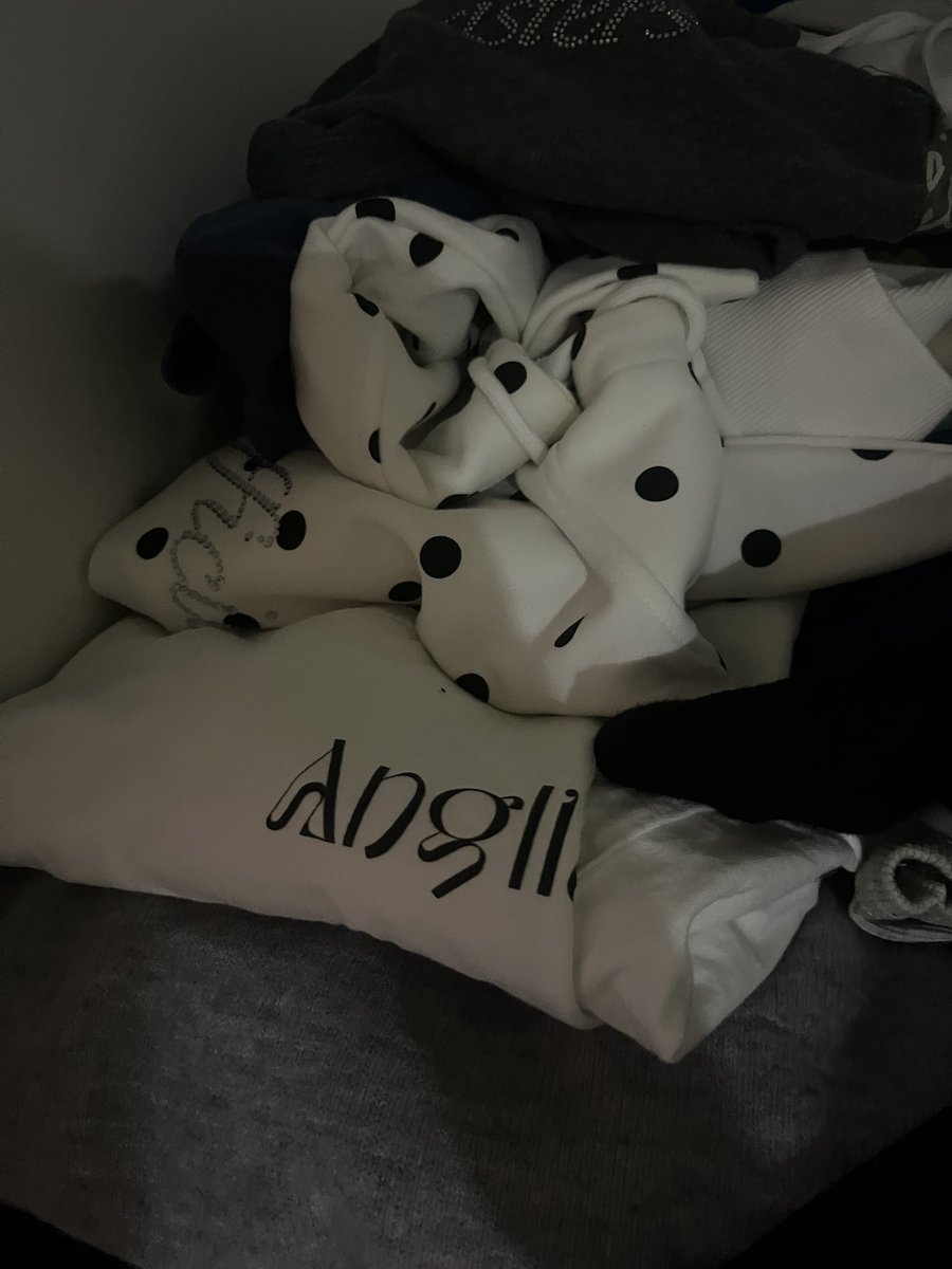 haecat__'s tweet photo. ปักๆไว้เลยค่ะบางตัวซื้อมาแค่ลอง😭
ส่งเหมา50 รองเท้า+10 
#ส่งต่อเสื้อผ้ามือ2 #ส่งต่อเสื้อผ้า #ส่งต่อเสื้อผ้ามือสอง #โล๊ะตู้เสื้อผ้า #เสื้อผ้ามือสอง #vghbkk #cintageshop #stylistshop #bemingbkk https://t.co/FQ1BNnuCVz