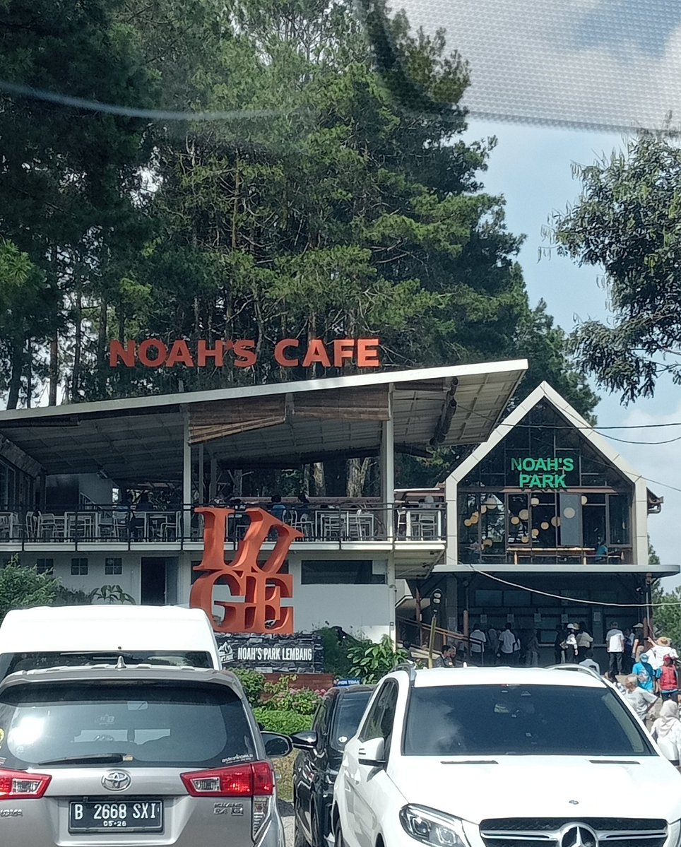 faetyIrma's tweet photo. BANDUNG! https://t.co/QE59lbL76t