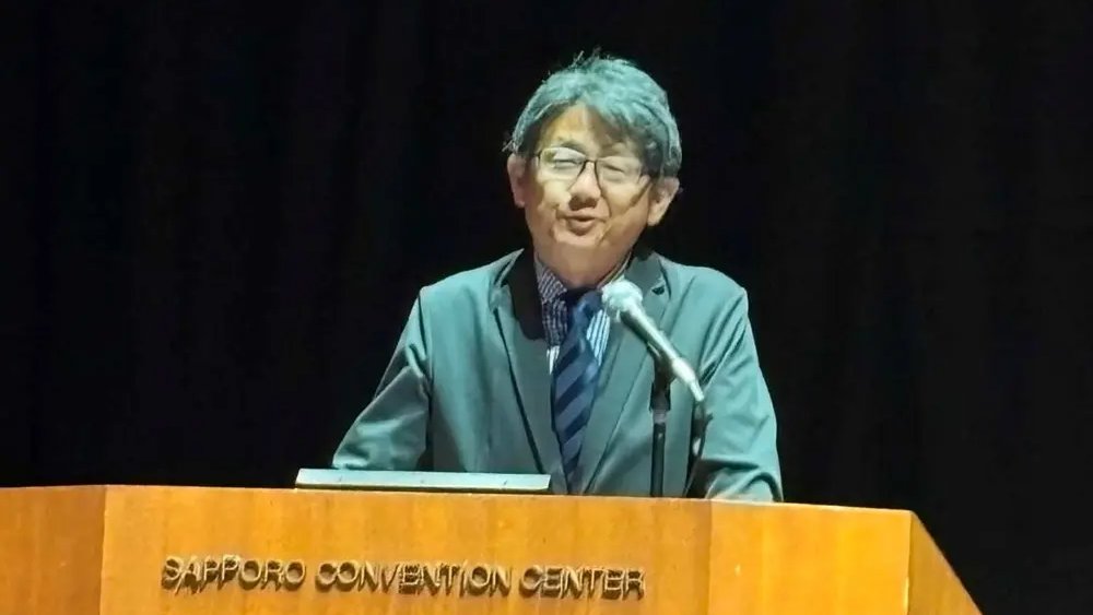KIO_University's tweet photo. 記念講演を終えて～森岡周教授が第1回日本理学療法学会連合学術総会「臨床研究学術賞」に
 https://t.co/Oijrc3iRYy
「患者さんの何気ない一言」を出発点に、脳科学や心理学の手法で答えを探し続けてきた30余年の研究の積み重ねを振り返りました。
#畿央大学 #理学療法学科 #健康科学研究科 https://t.co/Dh42kTkuwT
