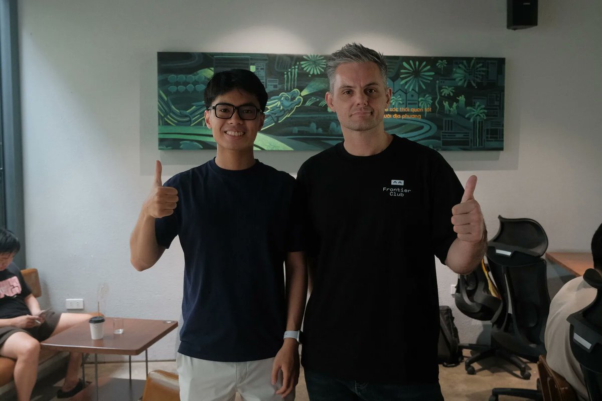 cipherprojects's tweet photo. Saturday was Frontier Club AI Meetup #3.

Sarthak Langde walked through using local models to lower LLM costs and there was a lot of good energy.

Cipher Projects was glad to sponsor again with Yobeve and Your Event Kit.

@sarthaklangde https://t.co/mNSexmOZbk