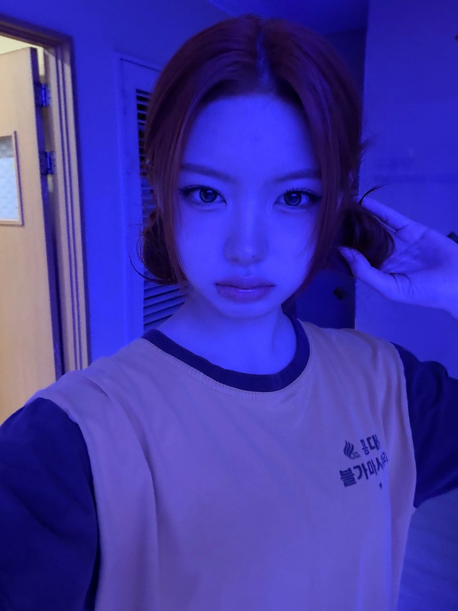 kyapuark's tweet photo. peekaboo 👀 dropping by with today’s favorite photos (๑ᵔ⤙ᵔ๑) thank u for filling my days with so much warmth… 우리 오래오래 함께해요 ✿ https://t.co/pUIAzGR1de