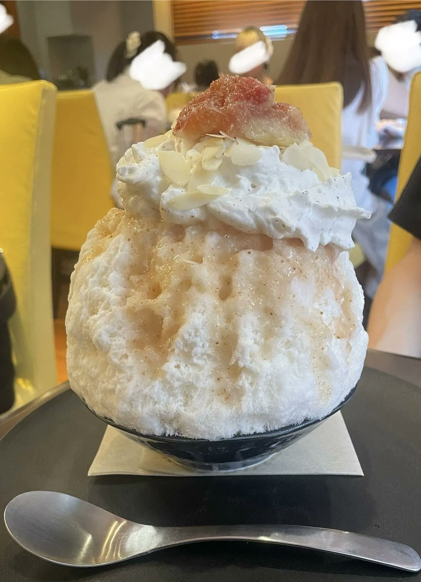 Futaba_Group's tweet photo. こんにちは🌞 

8月も終盤ですね！
今年の夏はかき氷を沢山食べました🍧

まだまだ暑い日が続きそうなので、 
みんなでかき氷を食べて元気に過ごしましょう！  

#企業公式夏のフォロー祭り 
#かき氷 
#暑い 
#夏休み
＃マンガ製版の二葉 https://t.co/nOCyYNfn2Q