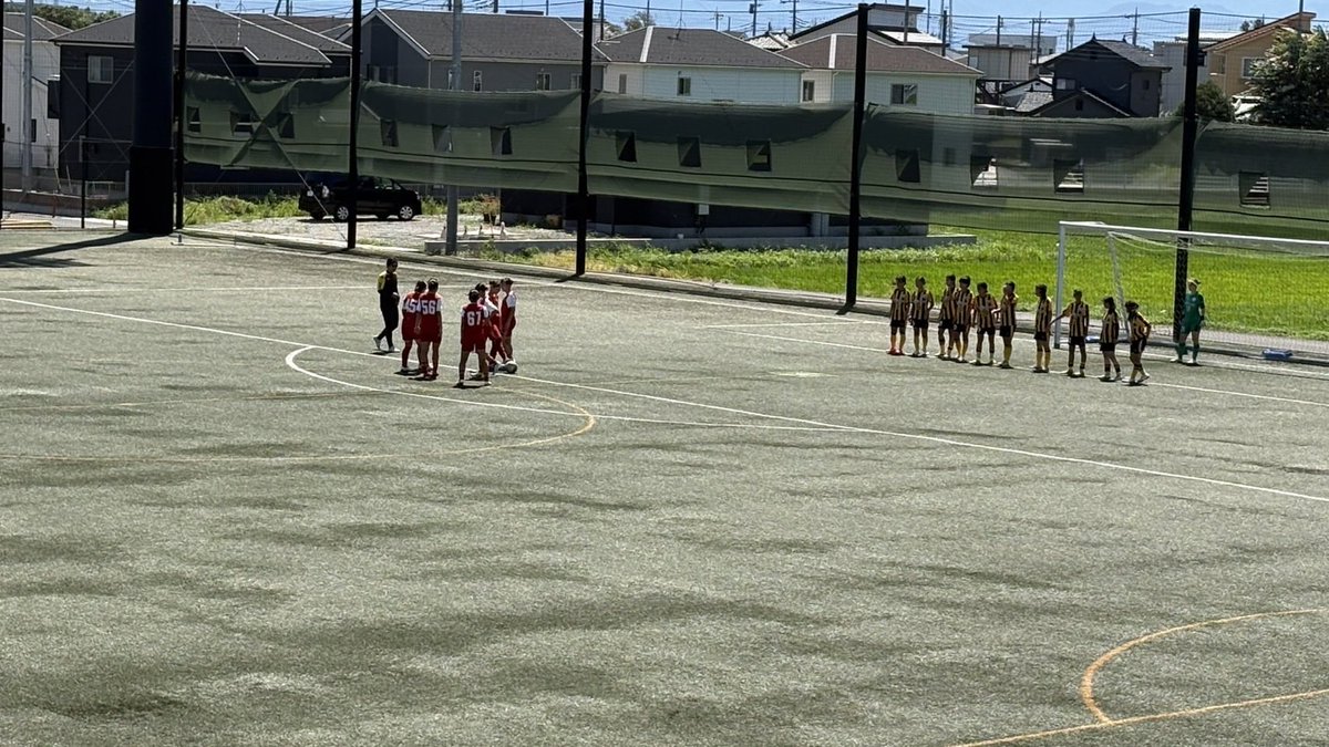 KashimagkuenLS's tweet photo. TRM
🗓2026年7月29日
🏟あずまサッカースタジアム

🆚前橋育英高等学校
1本目 1-1
2本目 0-0

🆚シーマ高崎
1本目 1-1
2本目 1-1

⚽️得点者⚽️
新井未来(三菱重工浦和レッズレディースU-15)
飯塚 玲奈(開進第一中学校)
杉原芽依(INAC白岡SCレディース)

7月29日はTRMでした。守備の面では前線からプレッシャーに行き、ゴールから近い場所で相手からボールを奪うことが出来ました。ですが、攻撃の面ではなかなか前に前進出来なかったり、クロスをあげきれない面がありました。これからの練習で1人1人が運動量を上げて、しっかりゴールを決め切られるようにしましょう！

対戦して頂いた前橋育英高等学校、シーマ高崎の皆様、関係者の皆様、そして保護者の皆様、本当にありがとうございました🙇‍♀️

#鹿島学園高等学校
#まずは自分に常勝であれ
#謙虚に貪欲に最後まで
#積み重ね