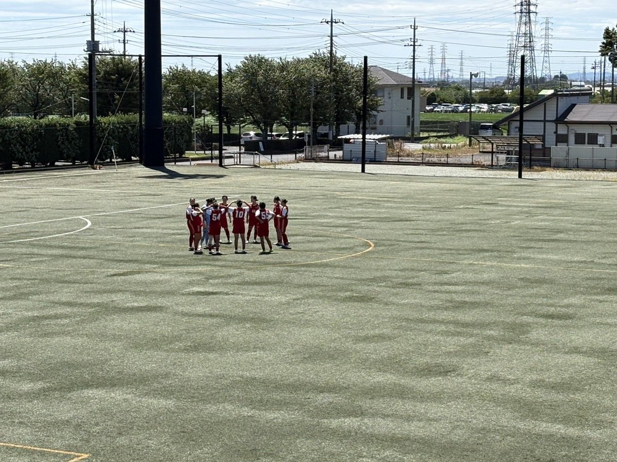KashimagkuenLS's tweet photo. TRM
🗓2026年7月29日
🏟あずまサッカースタジアム

🆚前橋育英高等学校
1本目 1-1
2本目 0-0

🆚シーマ高崎
1本目 1-1
2本目 1-1

⚽️得点者⚽️
新井未来(三菱重工浦和レッズレディースU-15)
飯塚 玲奈(開進第一中学校)
杉原芽依(INAC白岡SCレディース)

7月29日はTRMでした。守備の面では前線からプレッシャーに行き、ゴールから近い場所で相手からボールを奪うことが出来ました。ですが、攻撃の面ではなかなか前に前進出来なかったり、クロスをあげきれない面がありました。これからの練習で1人1人が運動量を上げて、しっかりゴールを決め切られるようにしましょう！

対戦して頂いた前橋育英高等学校、シーマ高崎の皆様、関係者の皆様、そして保護者の皆様、本当にありがとうございました🙇‍♀️

#鹿島学園高等学校
#まずは自分に常勝であれ
#謙虚に貪欲に最後まで
#積み重ね