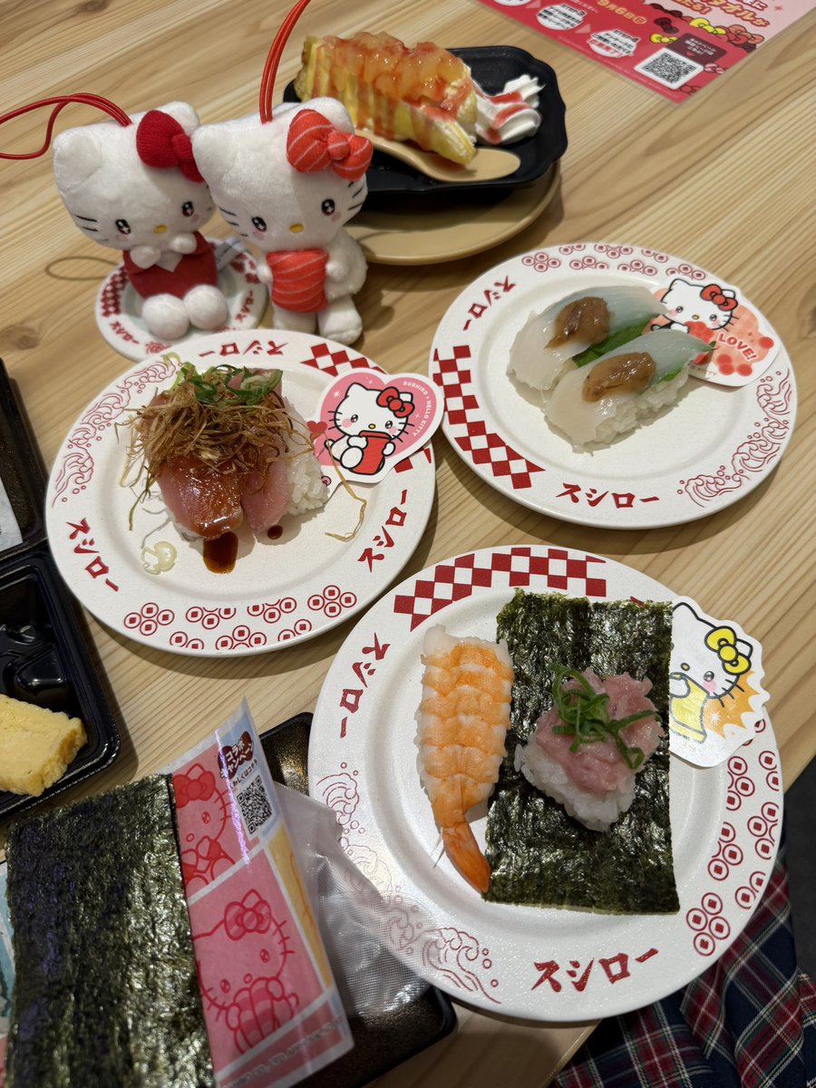 aokimisako's tweet photo. スシロー✖️ハローキティコラボ行ってきたよ🍣可愛すぎたっ🍎 https://t.co/c9EMsaK4yy
