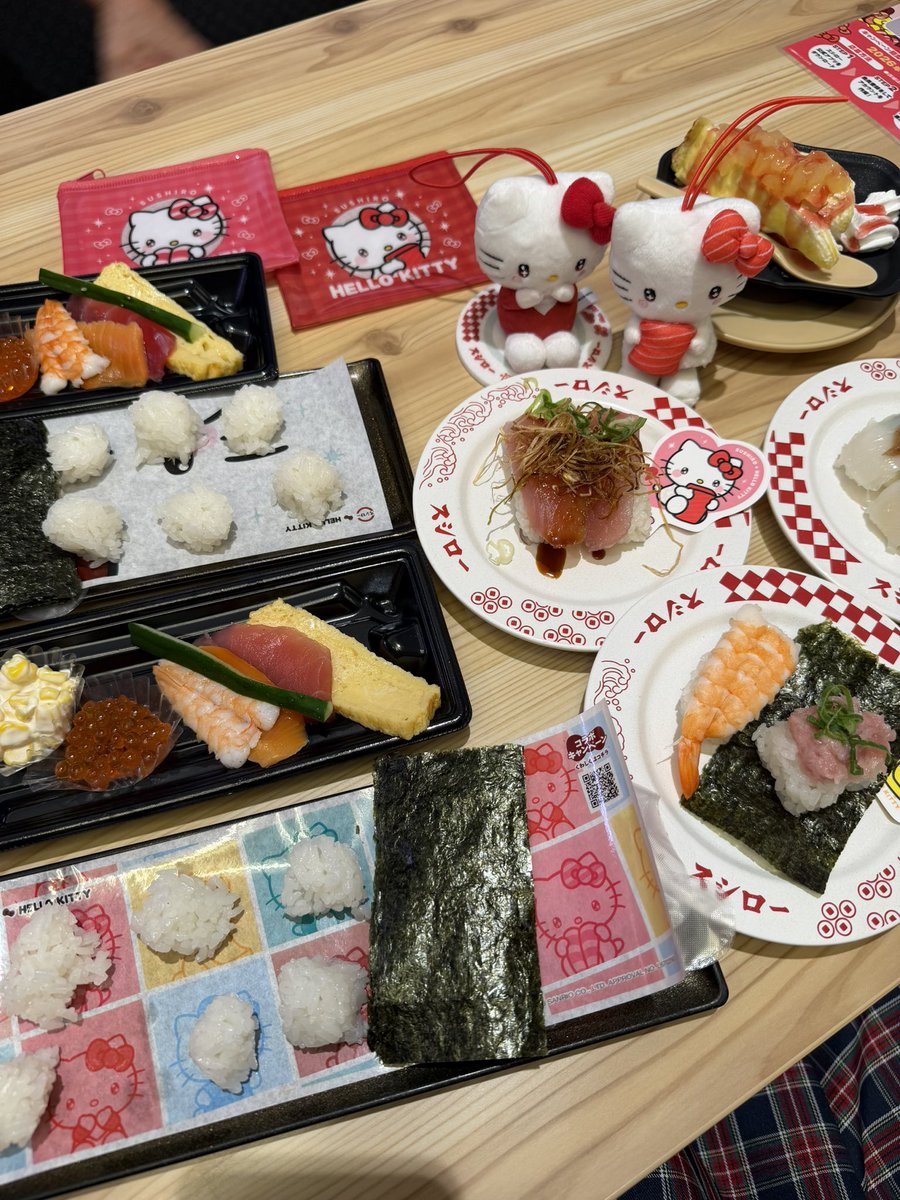 aokimisako's tweet photo. スシロー✖️ハローキティコラボ行ってきたよ🍣可愛すぎたっ🍎 https://t.co/c9EMsaK4yy