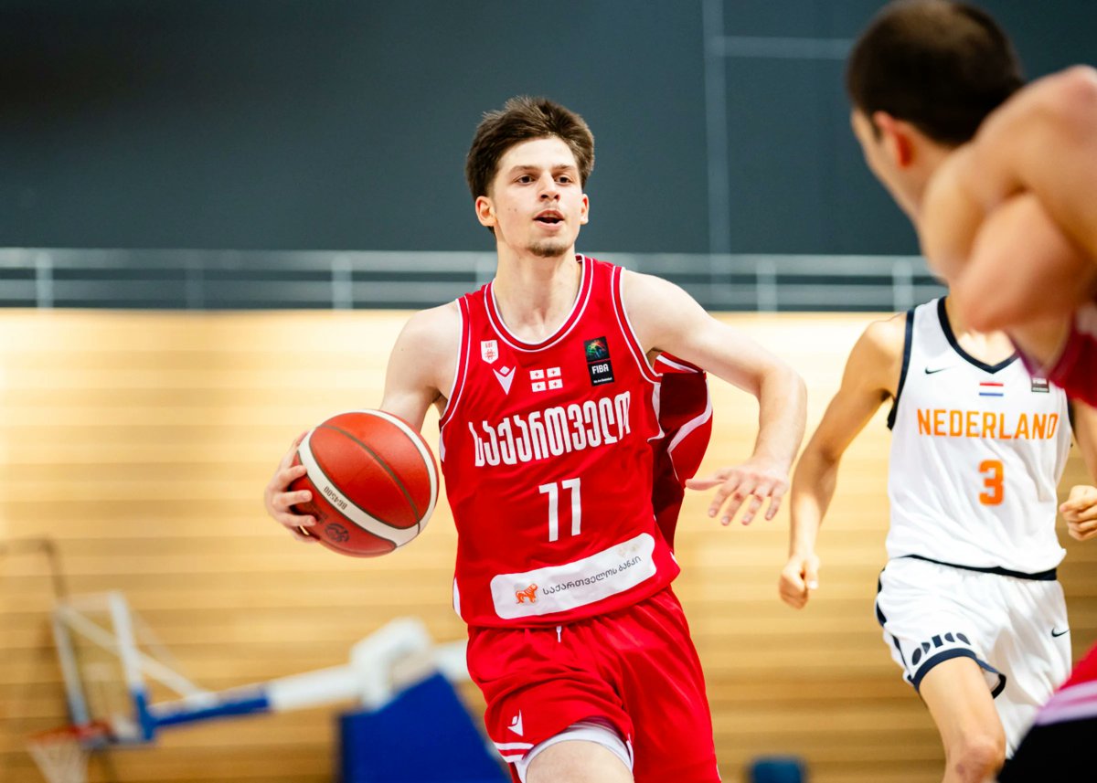 Baskonia's tweet photo. 🇬🇪 Mate Khatiashvili pone fin al EuroBasket U18 con triunfo ante Croacia (81-83)

💪 Líder en asistencias de todo el campeonato

📊 13,4 puntos | 8,1 asistencias | 15,4 de valoración https://t.co/sS6GmWVaVn