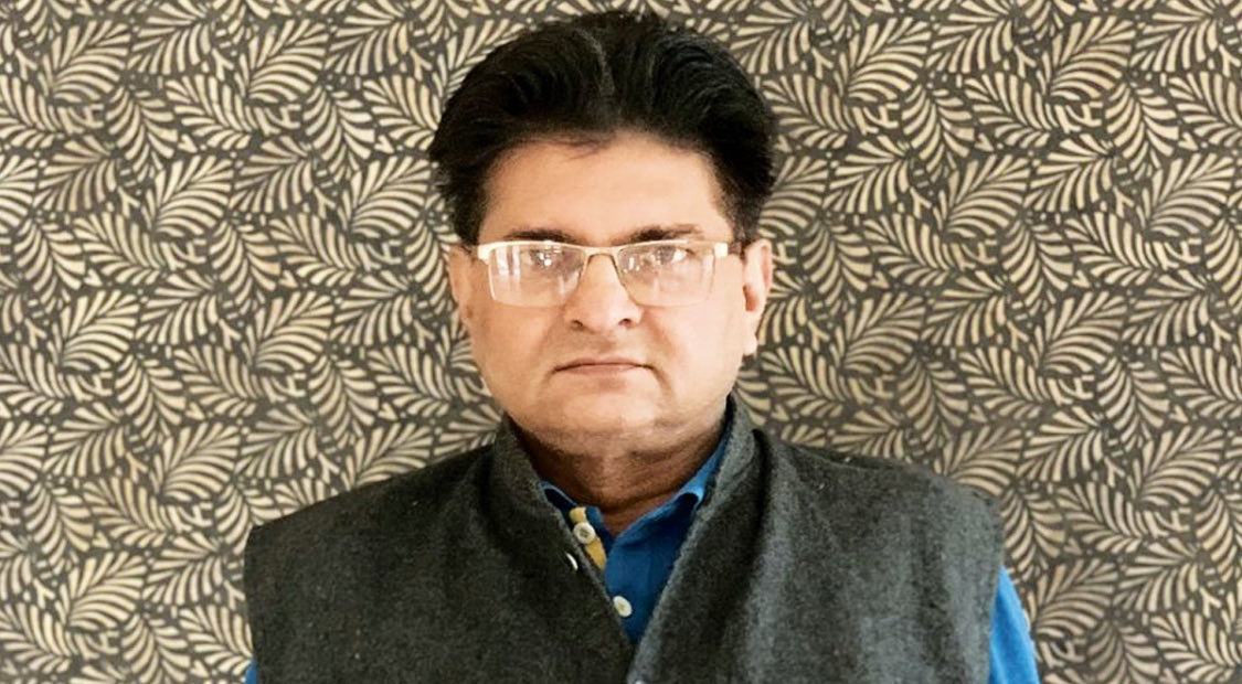 ApunHyderabaadi's tweet photo. Most Wanted Man in India  today 🤡 https://t.co/SLhPSMHBPv