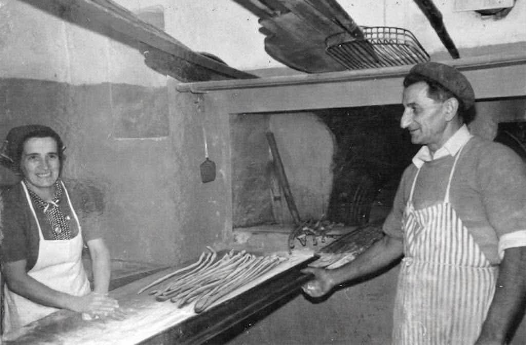 Ivycottagebaker's tweet photo. Bakery picture of the day #Bakery #bread #panificio #fornio #pane https://t.co/q8OYlZwgUy