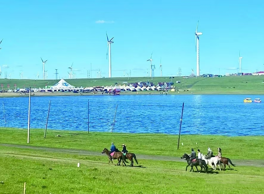 Ulaanqab's tweet photo. Escape to Huitengxile Grassland this summer. 👉Nature's perfect remedy awaits. https://t.co/7yBNfHglhB