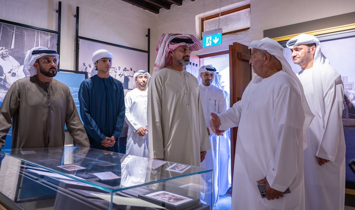ajammar's tweet photo. تفقدت سير العمل في مشروع تطوير متحف المنامة واطلعت على نسب الإنجاز ومراحل الترميم في الحصن التاريخي الذي يعود إلى القرن العشرين. كما وجهت فرق العمل بضرورة الالتزام بأعلى معايير الجودة والمحافظة على المعالم الأصيلة التي تحكي قصة المنامة وأهلها وتاريخها العريق.
المتاحف ذاكرة الأمم وحارسة هويتها الثقافية، وعجمان بتوجيهات صاحب السمو الشيخ حميد بن راشد النعيمي، حريصة على صون تراثها وتوثيق مسيرة آبائها المؤسسين ونقلها لأبنائها والأجيال القادمة بأسلوب يجمع بين أصالة الماضي وروح الحاضر، بما يعزز مكانة الإمارة الحضارية والثقافية.