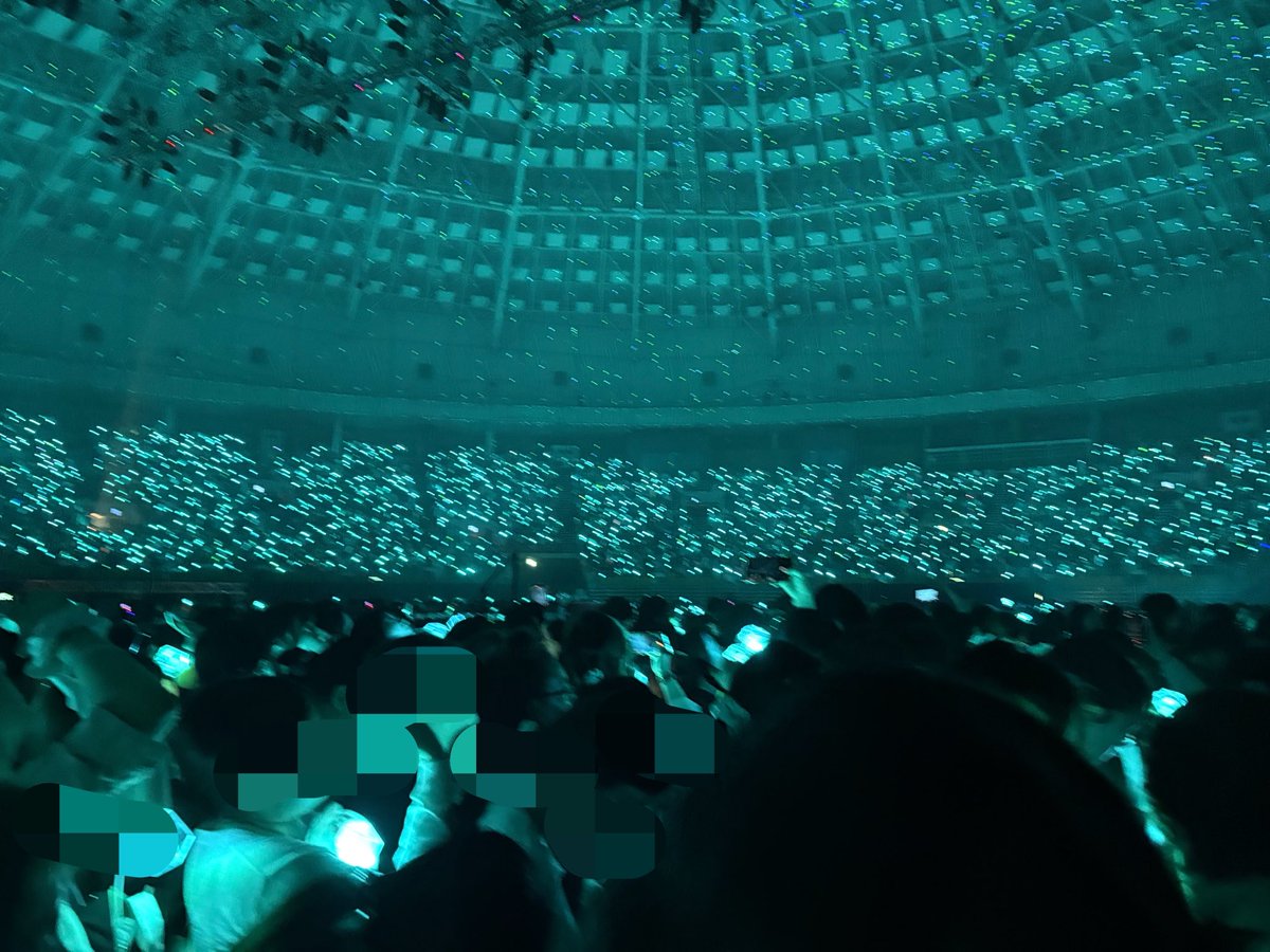 SHINee_You_I's tweet photo. 민트코어 이전에 샤인이월드 코어가 있었다 https://t.co/J8swM50c7d