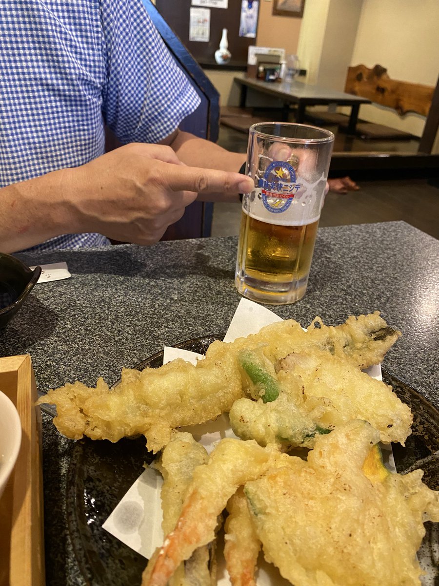 nobuhirokinop's tweet photo. @niigata_osaka そば前のビールと天ぷらも美味しかったです。 https://t.co/gR3L94icWv