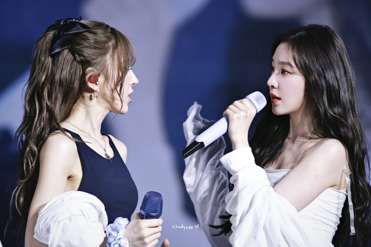 cloudyede's tweet photo. 260801&amp;2 A Day in Red &amp; Velvet Day2&amp;3 Sun&amp;Moon

#IRENE #WENDY #아이린 #웬디 #레드벨벳 #RedVelvet https://t.co/4jjV2V3fQU
