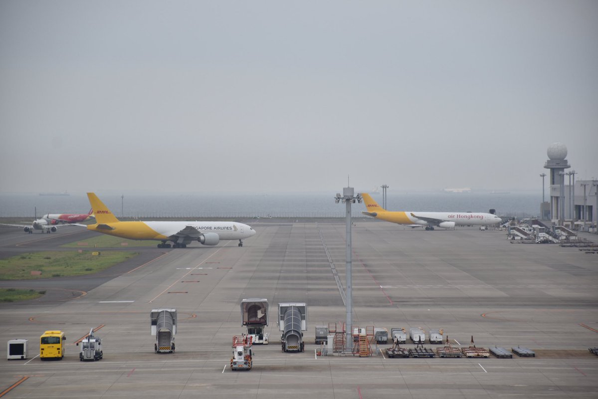 6627nena's tweet photo. 2026/8/3   中部国際空港
DHL7445便 中部国際空港行き B777-F 9V-DHC
1時間8分遅れで到着しました
 #中部国際空港 
 #DHL 
 #ボーイング777 https://t.co/bDKhPLJTR1