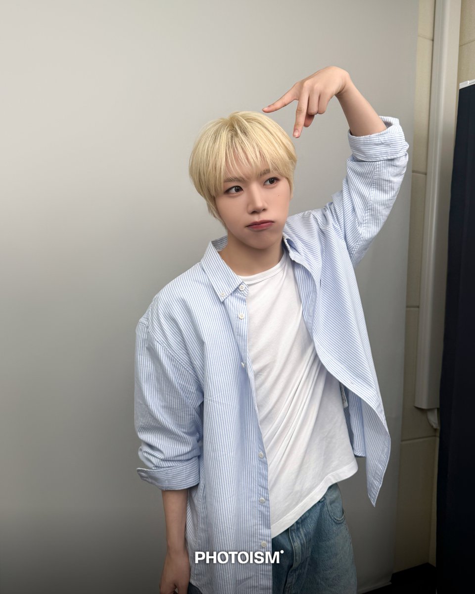 photoism_behind's tweet photo. @AHOF_official https://t.co/qL24dGDNsi