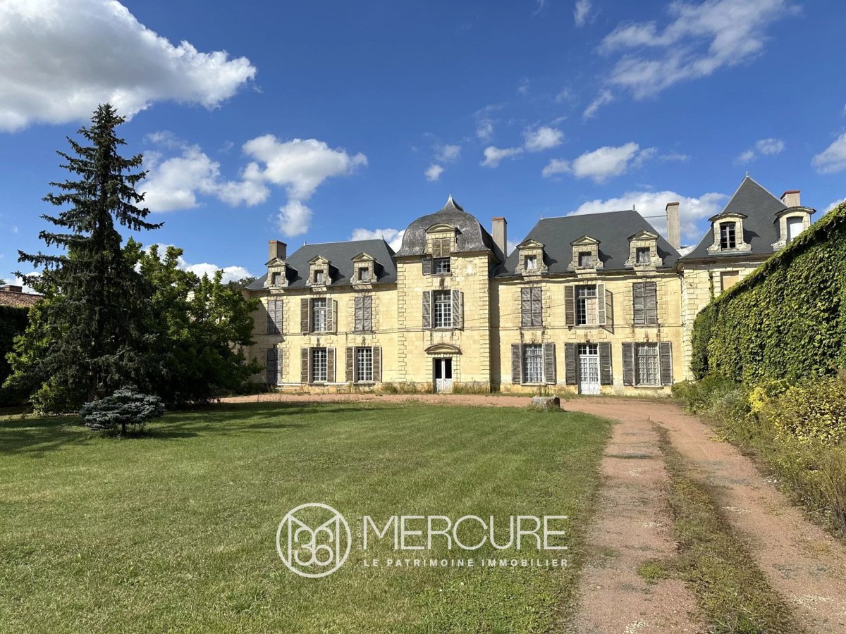castlecoldotcom's tweet photo. Late Renaissance Château With Extensive Grounds And Authentic Features
€740,000 · Saumur, France
1800 · 7 bedrooms · 590 m² · 40 ha estate
#castlecollector #castlesforsale #Loire https://t.co/5GjePgH6fy