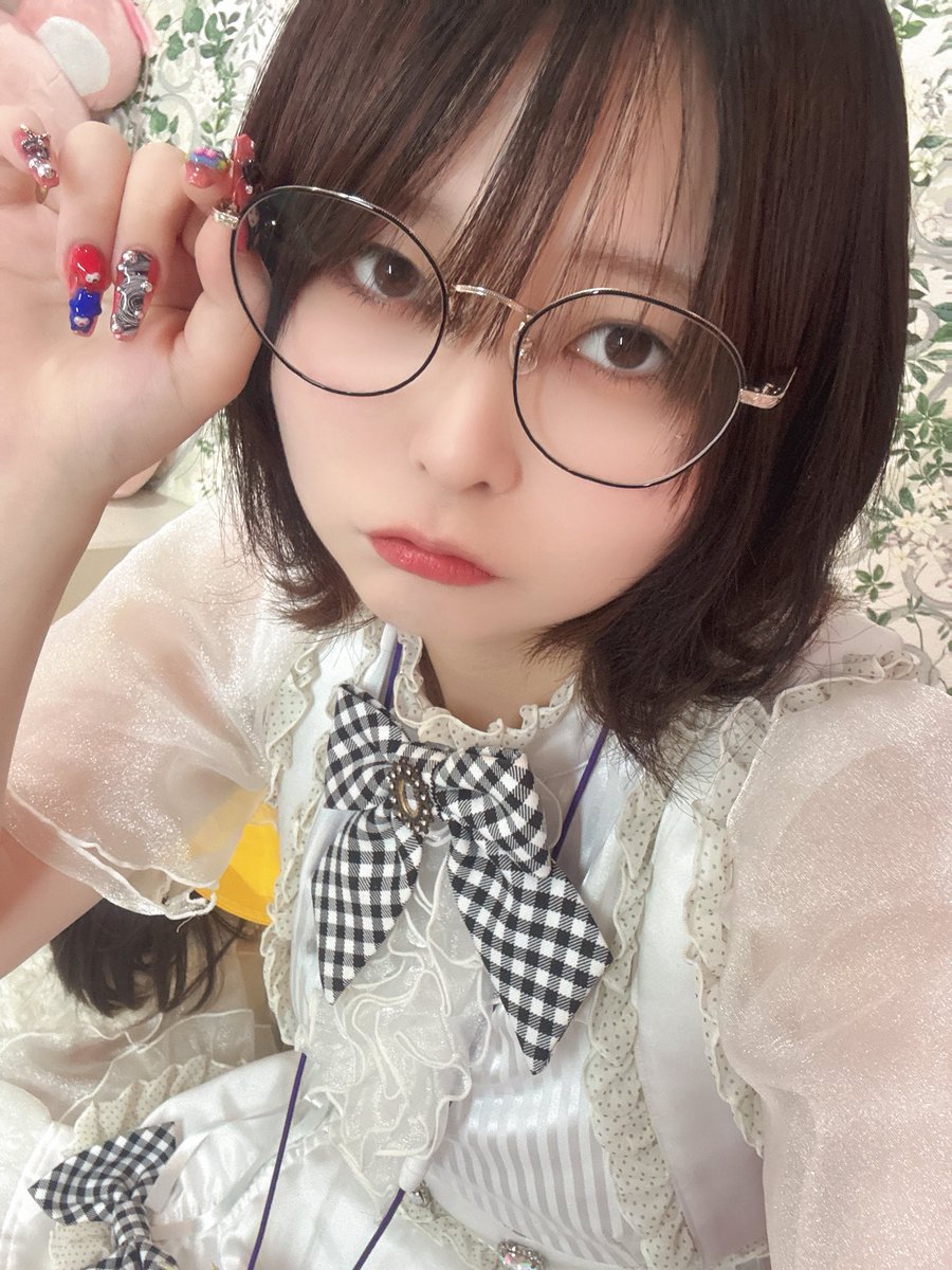 purin_parfun's tweet photo. おきゅいんしました
🍜
アイドルイベント始まりした~、みんなのカラオケが聞けるね https://t.co/Y5qPMlREHd