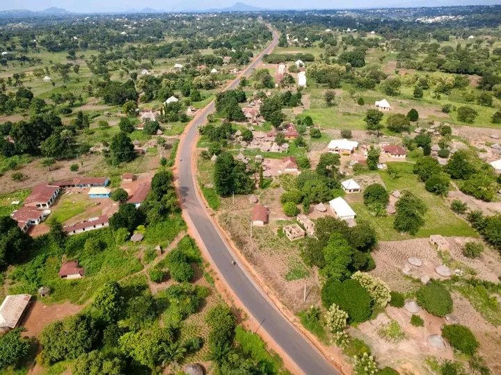 peterunongu's tweet photo. ADIKPO-KOTI YOUGH ROAD UPDATE. 

See pictorials of the completed section on the ongoing construction of Adikpo Town- Koti Yough road connecting Kwande and Vandeikya Local Government Areas of Benue State by His Excellency Governor Alia. https://t.co/KmF7yBNKbz