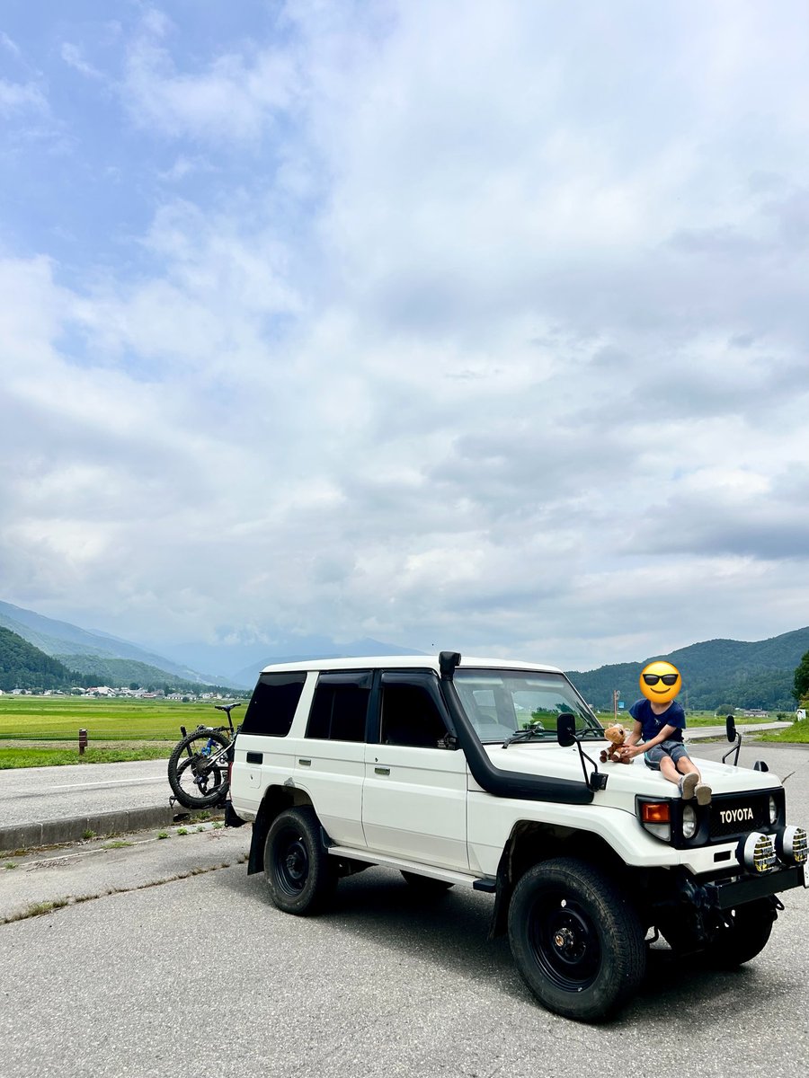 shiro_tan's tweet photo. 70ミーティング白馬
楽しい時間はあっっという間
行く時と同じくジェラート、寄り道サイクリングしてのんびり下道で帰還
アレ、コレいいな〜と思うこともあるけど、とりあえずちゃんと(?)動いてくれているので感謝感激雨あられ。
また来年！ https://t.co/rS7DWrslI3