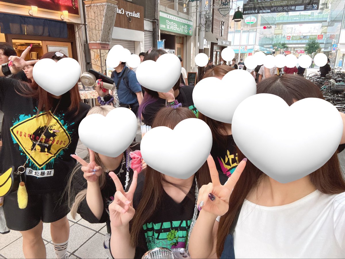 v_dododon's tweet photo. 0802💐高松DIME
みんなで見れたのもセトリも最高だった～～～！！！たくさんの名シーンが生まれましたがやっぱりばっこり！？ばっこり！？がピカイチすぎました🤝🏻🤝🏻🤝🏻
DIVAからの64なんていつでもやってください！！！需要ありまくりです！！！！！ https://t.co/Hqzk2tvoIS