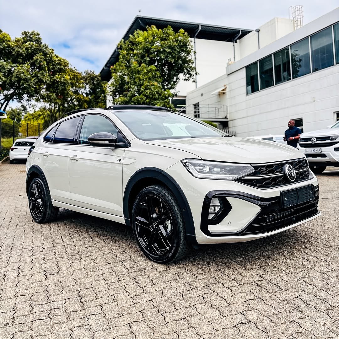 24hoursWithKari's tweet photo. 2026 Volkswagen Taigo R-Line

1.5L TSI turbo petrol with 110kW / 250Nm 7-speed DSG auto only

- 🟣You are looking to spend around Around R580 000 for this masterpiece

#volkswagen #taigoRline #trendingnow #MajitaMonday #viralpost#viral #vlog #moneymindset #hustlehard #Godisgood https://t.co/BvY5yNcXVb
