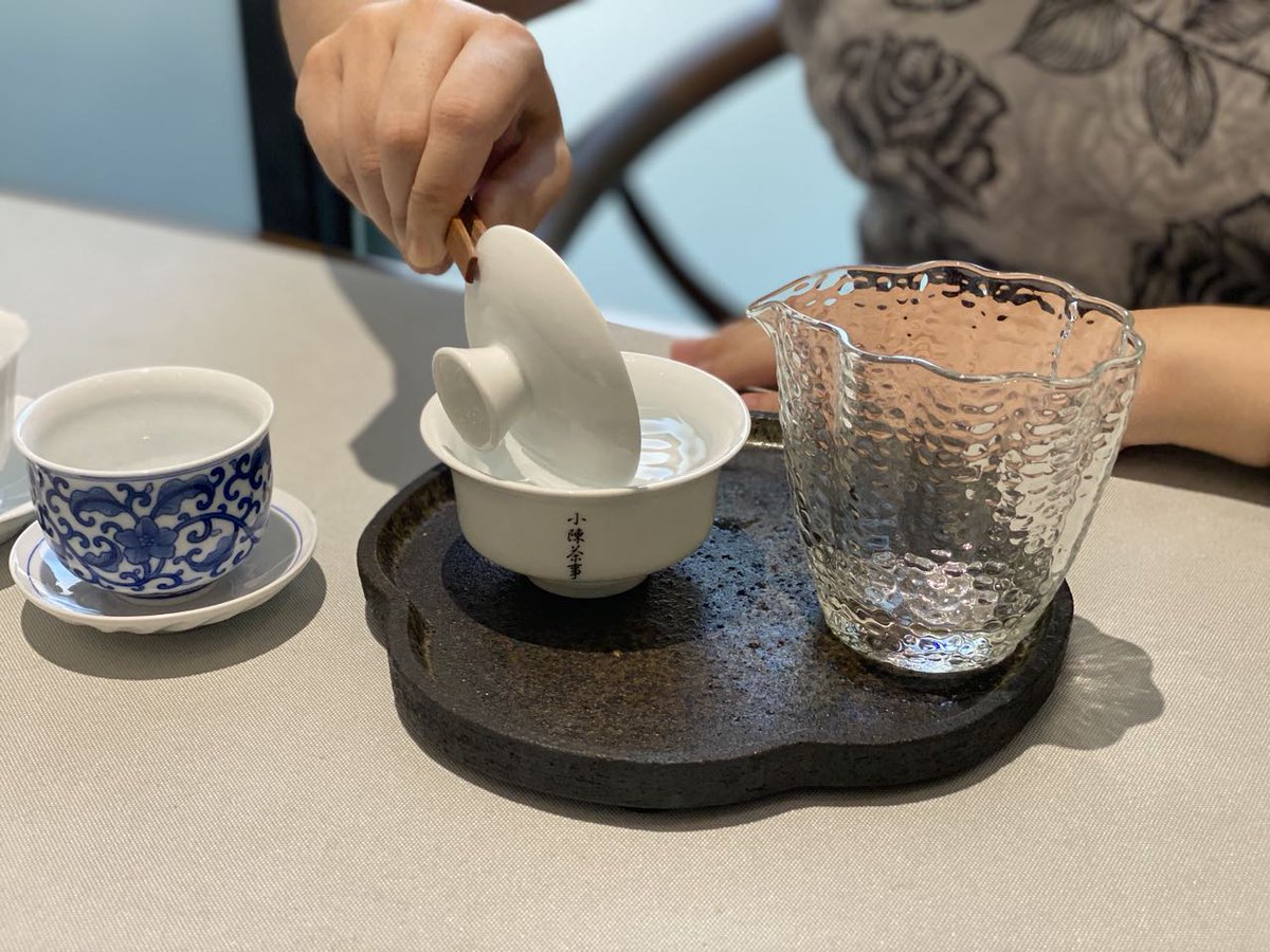 furlowforever's tweet photo. Just came home to my partner leaving a warm cup of tea on the windowsill for me—small things that make every day sweeter , https://t.co/QhAJ9asxg6