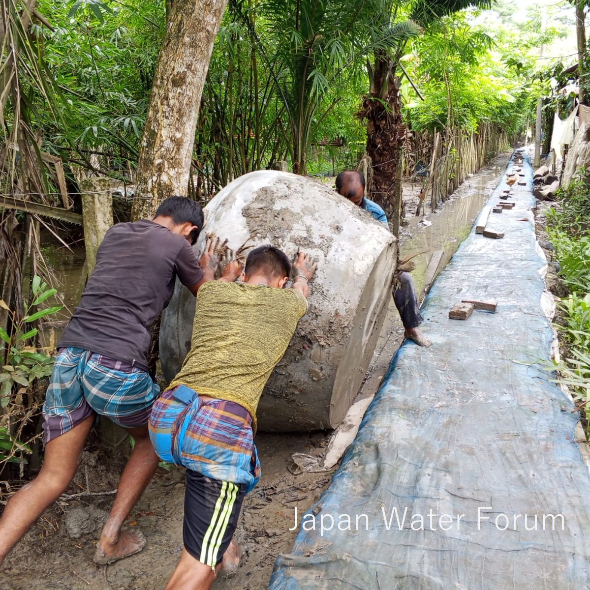 JWF_Grassroots's tweet photo. 💎Updates on AQUA PROGRAM2025-2026! 📣
✅Installation of AMAMIZU tanks completed!💦
✅Tanks were carried to site, pipes and gutted connected.🔧
➤Previous post is here:🔍
https://t.co/waYCeYYD1R
 #AMAMIZU #RWHS 🌧️🚰 https://t.co/Hz161Gu0hR