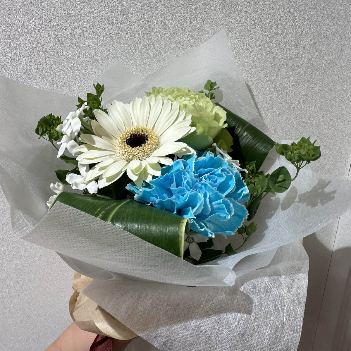 yukirinrin38's tweet photo. わーいお花嬉しい https://t.co/SYFKUuhniH