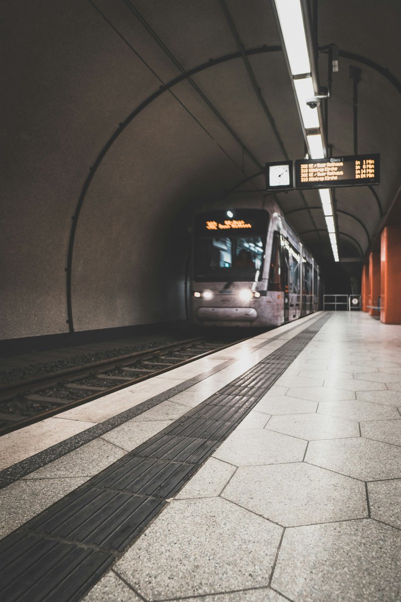 Atmopolis_EU's tweet photo. 🚧 Can public transport worsen the city pollution?

A new @Nature report on Chennai shows more noise and air pollution near metro works.

This is not a reason to slow public transport. It is a reason to build it with care and planning.

👉 https://t.co/v8R2B1OOO5 https://t.co/iquST4fVYg