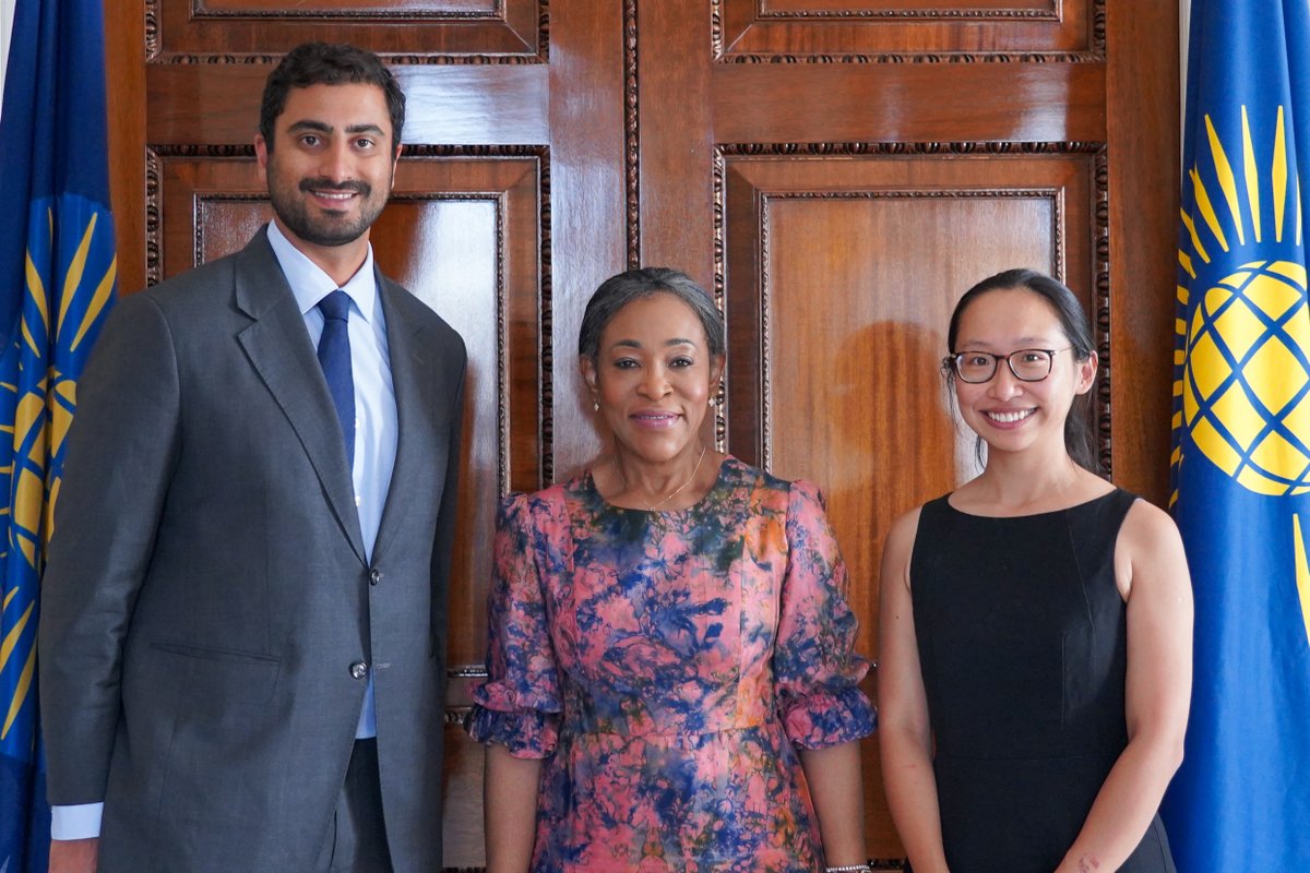 SGCommonwealth's tweet photo. I was pleased to meet with Vivek Aswani, Chief Commercial Officer of Rimm Sustainability, for a valuable discussion on how technology, data and innovation can help turn sustainability ambitions into measurable action. We exchanged ideas on the potential of trade and investment, particularly impact investment and diaspora finance, to accelerate development.

We also explored potential partnerships for mobilising investment, strengthening sustainability reporting and supporting a prosperous Commonwealth.