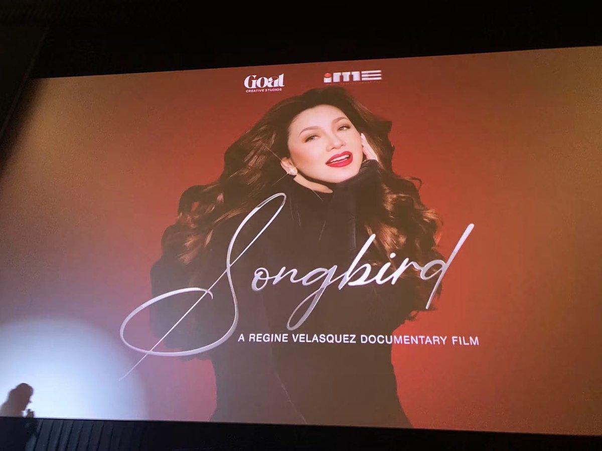 nyaaangg's tweet photo. ‘SONGBIRD’

Naging emosyonal si Regine Velasquez nang mapanood ang teaser ng “Songbird: A Regine Velasquez Documentary Film.”

Handog ito ng Goat Creative Studios at iMusic Entertainment.

Mapapanood ito soon sa mga sinehan. AHHHHH SEATED 🫠 https://t.co/VWa9D6QfFF