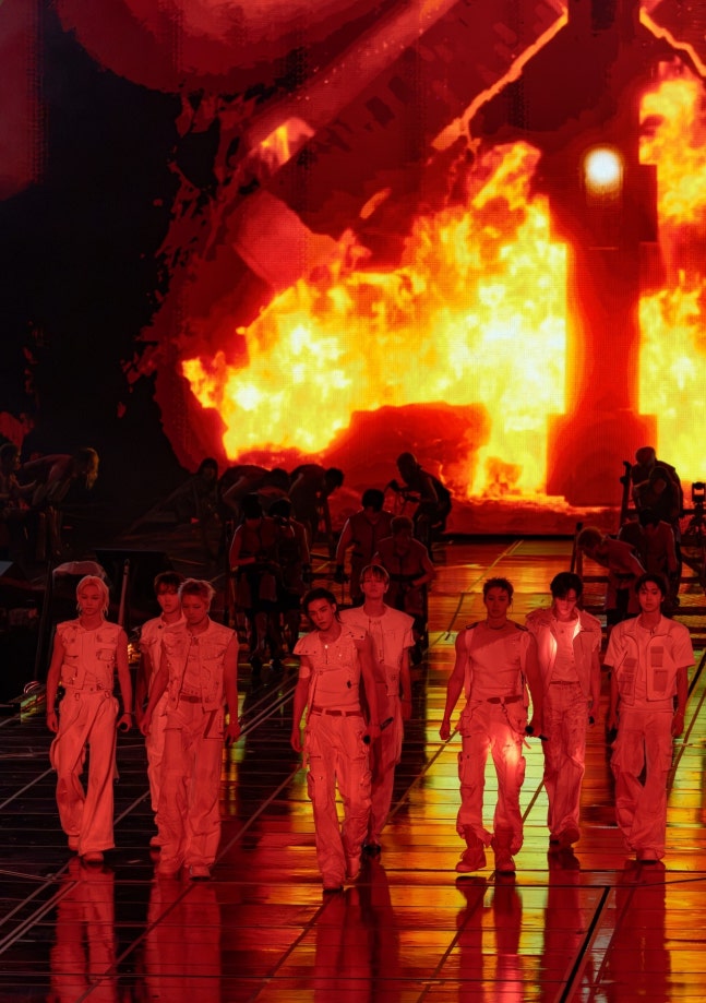 Kstyle_news's tweet photo. Stray Kids、ソウルKSPO DOMEで
計5公演を成功裏に終了❗️

新たなワールドツアーの幕開け🔥
https://t.co/EVawgLweTf https://t.co/hKmljuFsM3